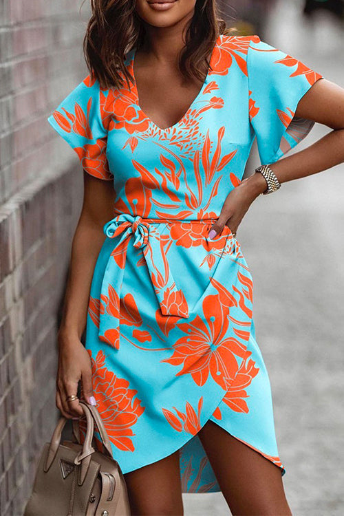 Karleedress Scoop Neck Flare Sleeve Tie Waist Printed Dress